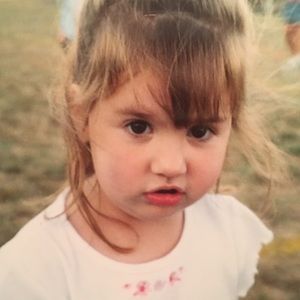 Meet your Posher, Abigail